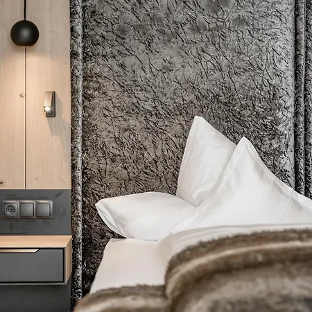 Grauer Baer Hotel Sölden