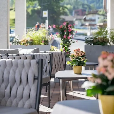 Grauer Bar Solden