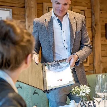 Grauer Bar Solden