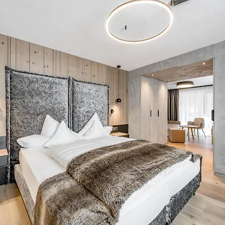 Grauer Bar Hotel