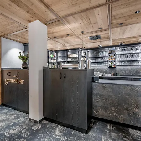 Grauer Baer فندق