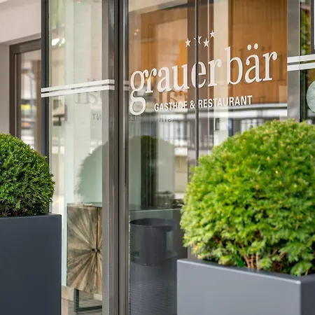 Grauer Bar Hotell 4*