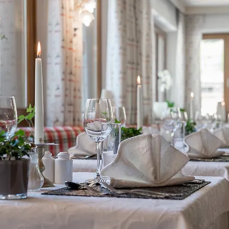 Grauer Bar Hotel 4*