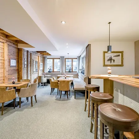 Grauer Bär Hotel 4*
