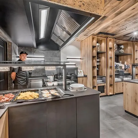 Hotel Grauer Baer 4*